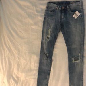 BlankNYC Distressed jeans